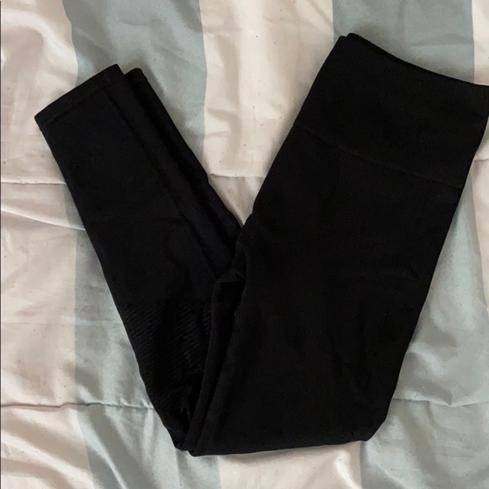 Fabletics power hold leggings